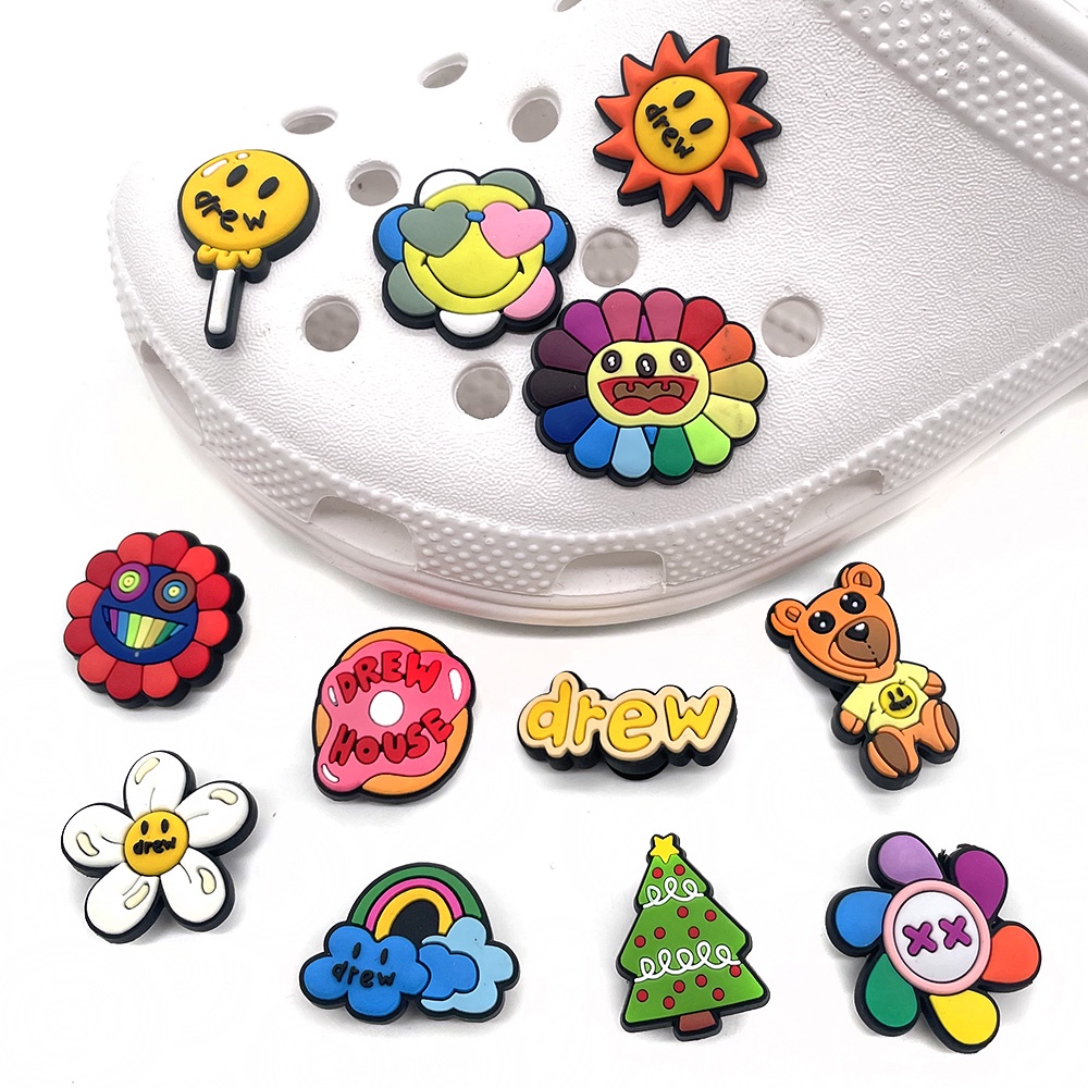 Tenis Charm jibz Drew Sapato croc pin pins / Encantos