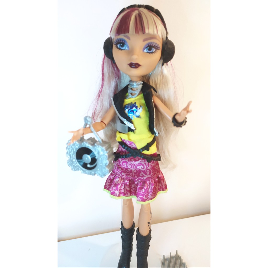 melody piper ever after high