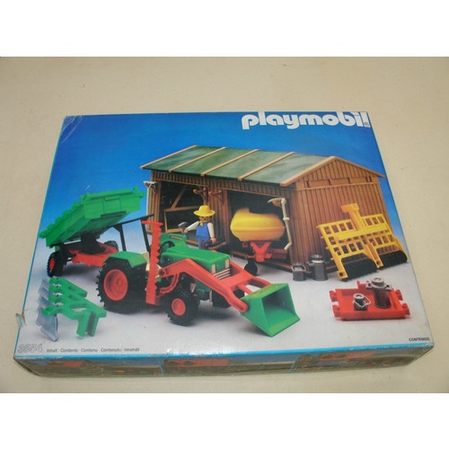 Playmobil Fazenda Celeiro Com Trator 3554 Antex Sitio