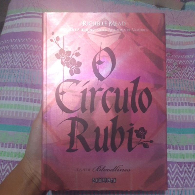 Livro O Círculo Rubi-bloodlines-richelle Mead