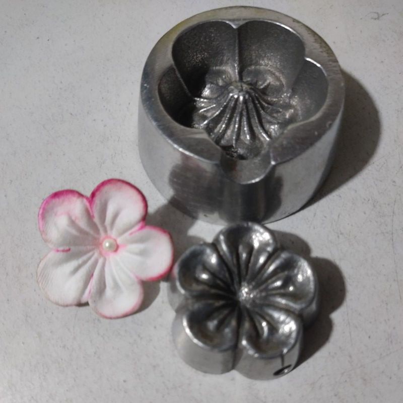 Frisador em Alumínio Pulido/ Flor Pessegueiro