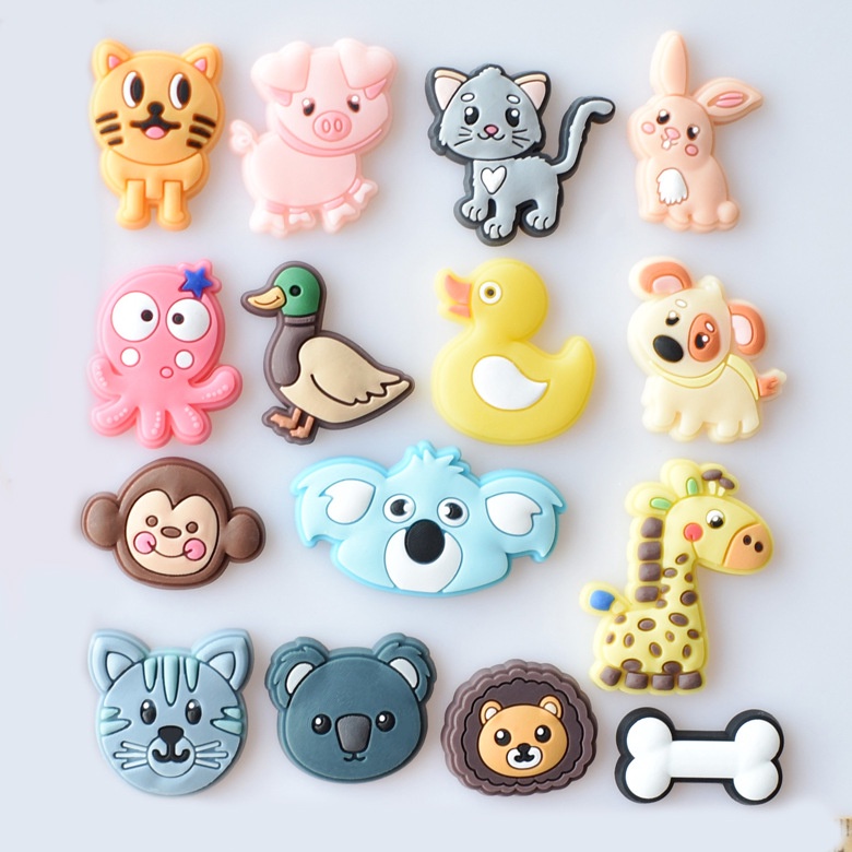BLJE PVC Sapato Encantos Acessórios Animais Decoração Dos Desenhos Animados Fivelas Para Tamanco Sandálias Pino Presente