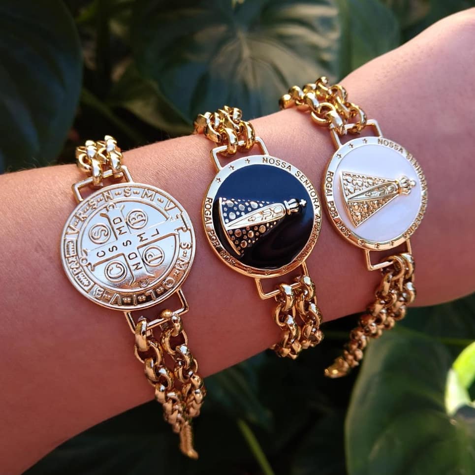 Pulseira Feminina Elo Portugues Grosso Santa Nossa Senhora Aparecida Banhada a Ouro 18k Pulseira Feminina São Bento