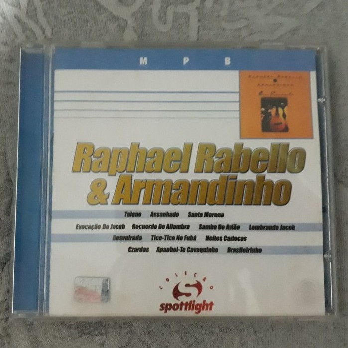 CD RAPHAEL RABELLO & ARMANDINHO - EM CONCERTO - EM ÓTIMO ESTADO
