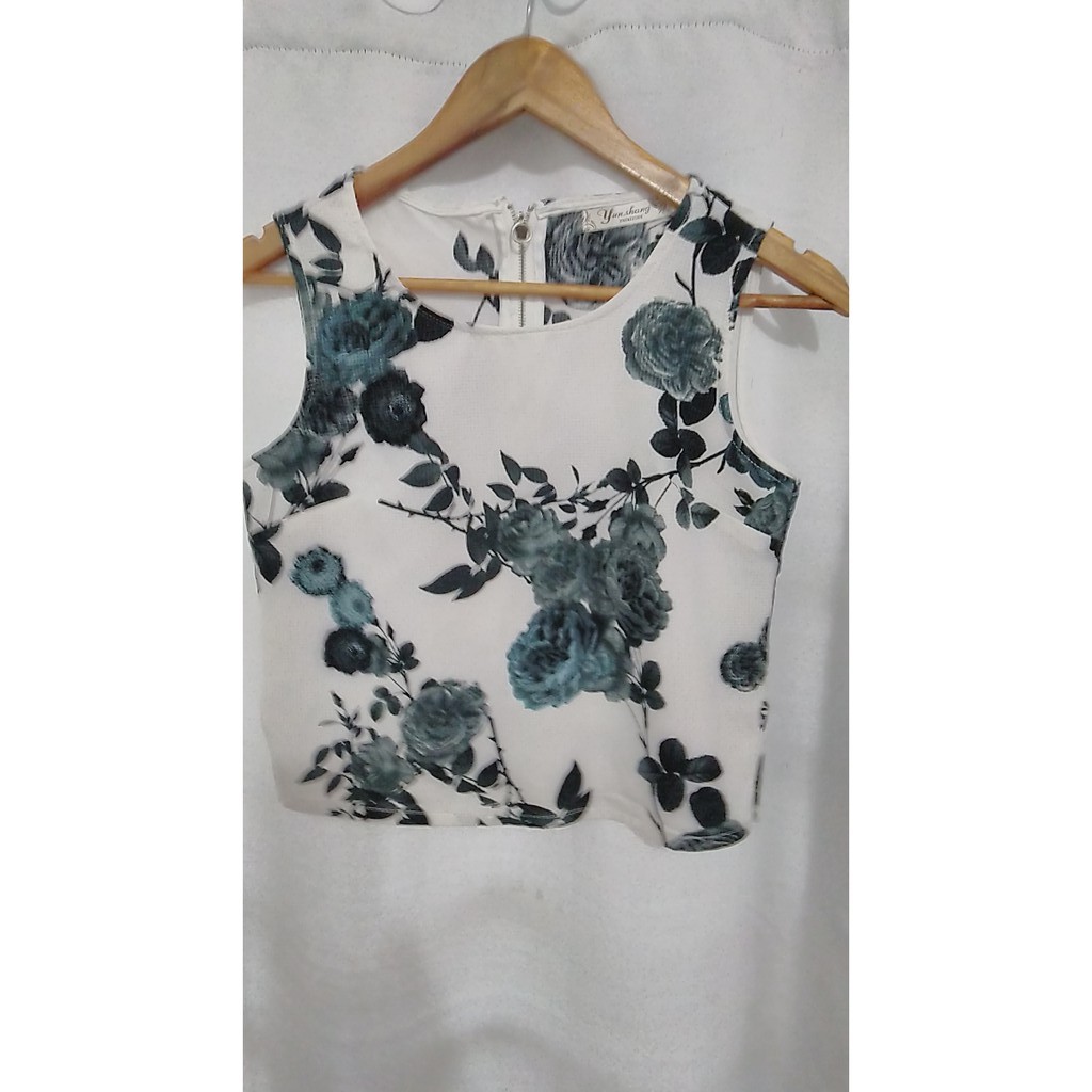 Conjunto Cropped e Saia Godê com pregas - Blusa - Moda Luxo Lançamento Verão Blogueira Feminina