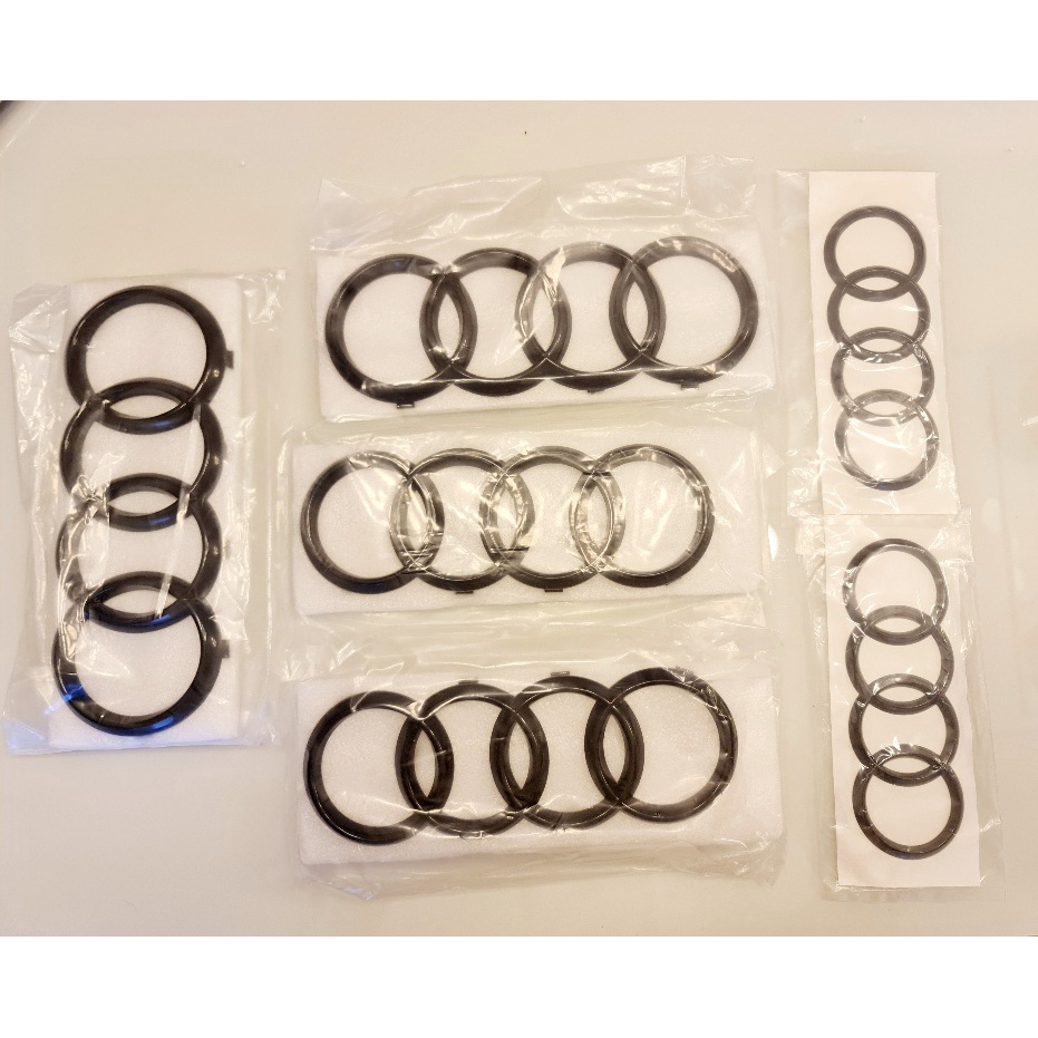Emblema Argola Grade Tampa Audi A1 A3 A4 A5 A6 Tt Q3 Black Piano - Preto Brilhoso