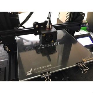 Kit compatível com Creality 3d Base De Vidro Ender 3 e Ender 5 V1 V2 V3 235 x 235mm + 4 Presilhas + Adesivo líquido profissional em Oferta na Shopee