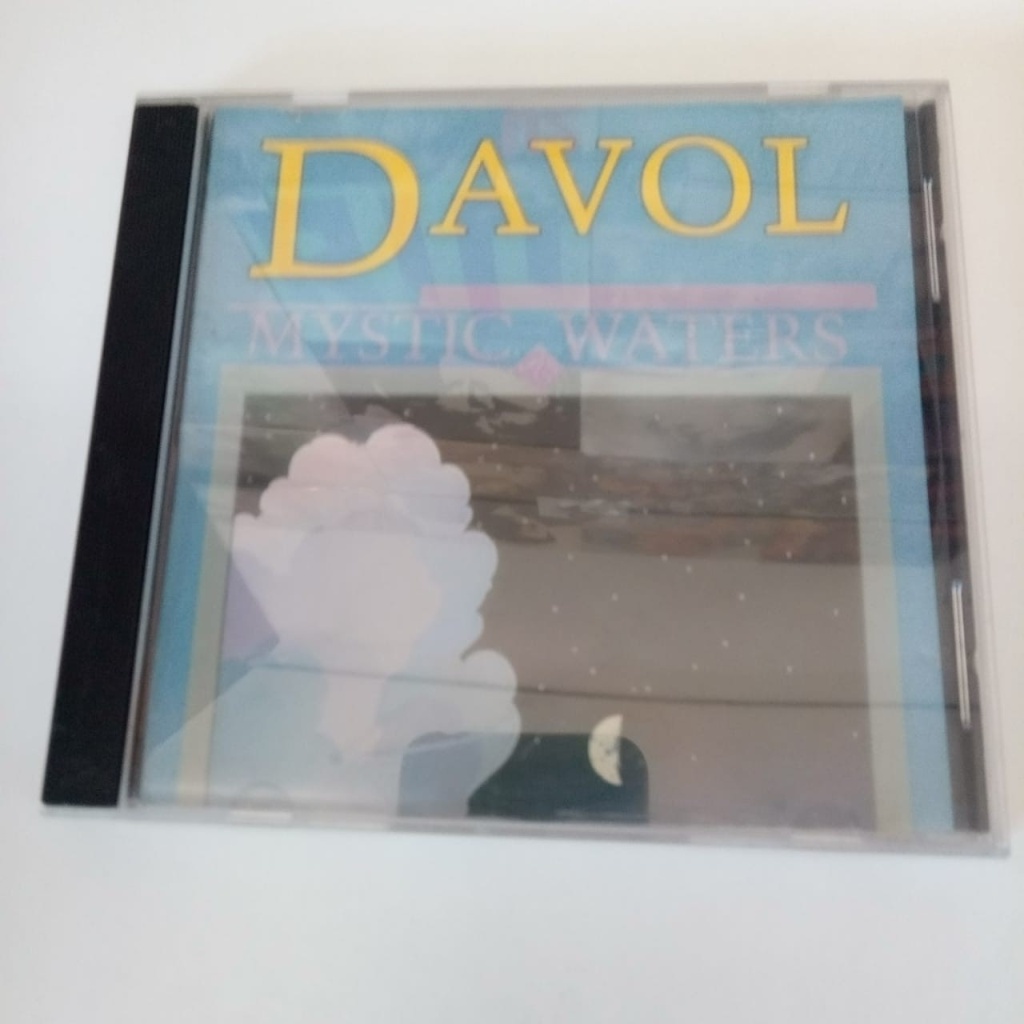 DAVOL MYSTIC WATERS interprete VARIOS ARTISTAS