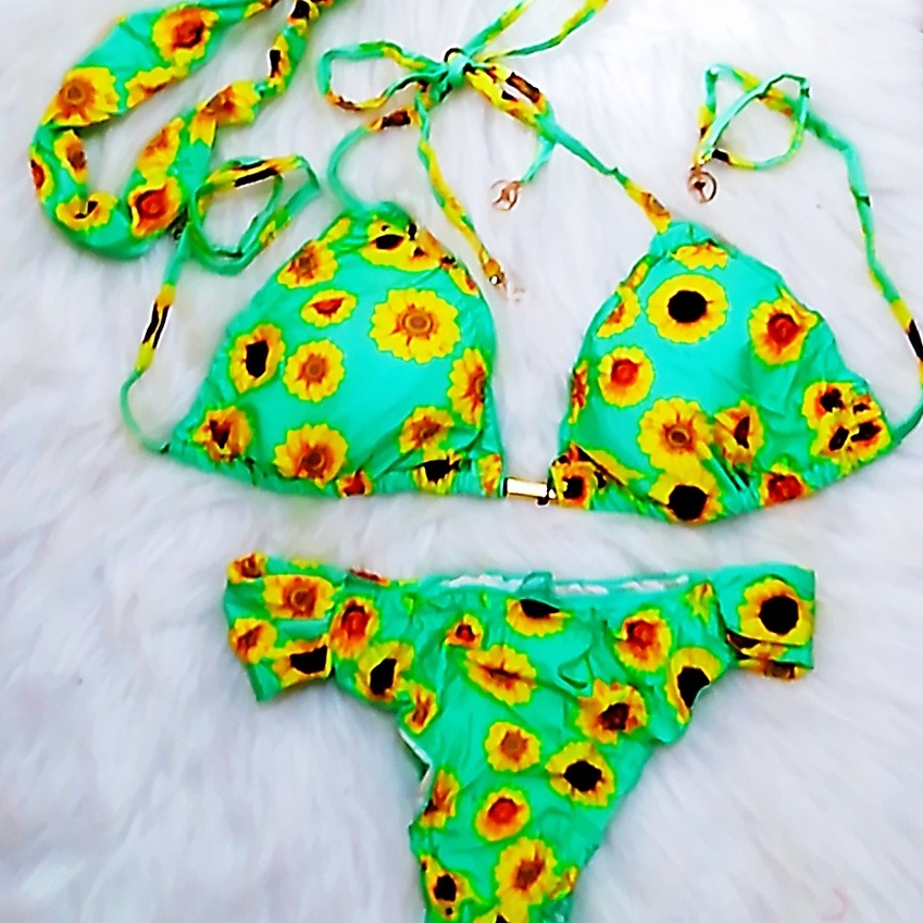 Biquíni curtininha girassol com bojo removível