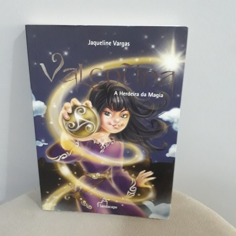 Livro - Valentina - A Herdeira da Magia - Jaqueline Vargas - em ótimo estado