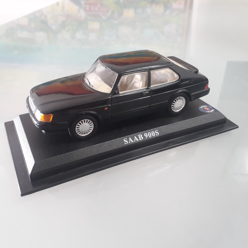 SAAB 900S Preto / Saab Scania / Modelo Miniatura Veículo escala 1/43