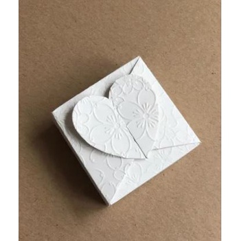 40 caixinha bem casado ou 4 docinhos pequenos 7x7x3 cm