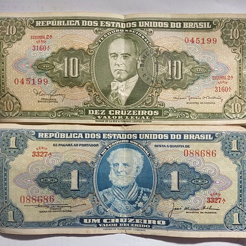 2 notas de cruzeiro sendo 1 cruzeiro e 10 cruzeiros