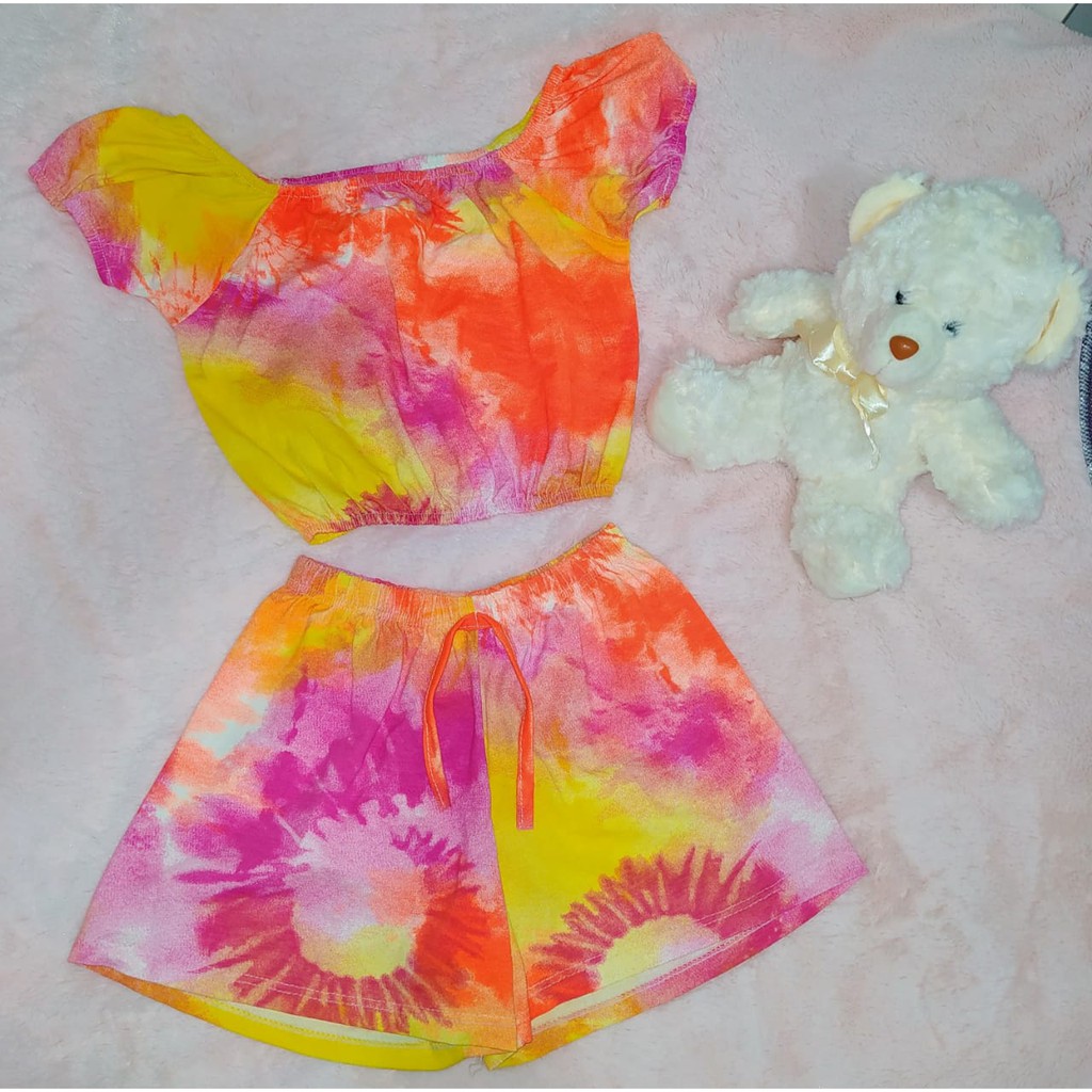 roupas coloridas infantil