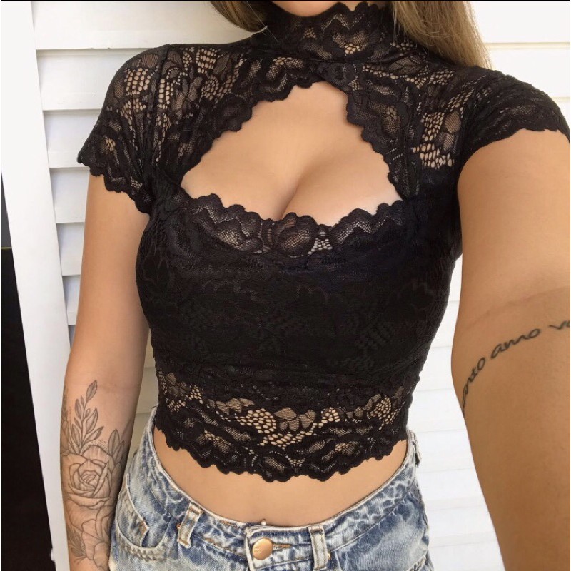 Cropped /blusa De Renda Aberto Com Bojo E Decote
