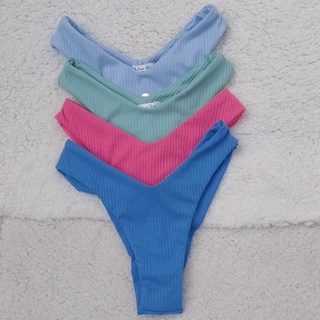 Calcinha Asa Delta e Hot pant