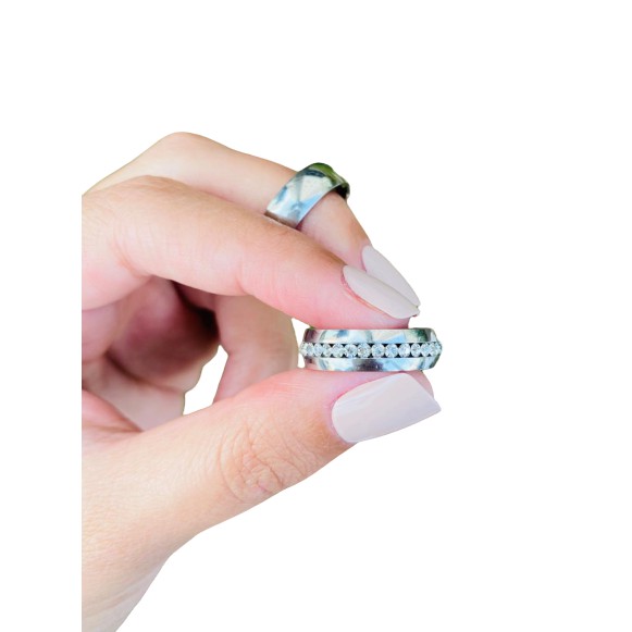 Par de Alianças Aço Prata Abaulada 6MM Pedraria