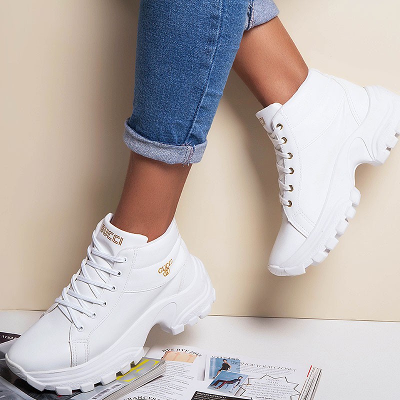 bota gucci branca