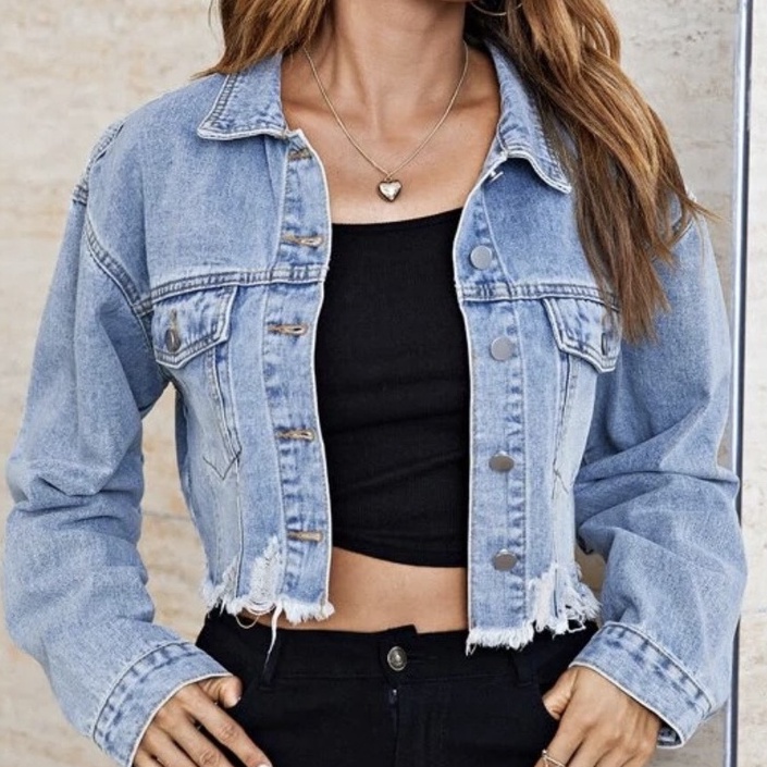 Jaqueta jeans feminina P M G GG manga longa destroyed modelo cropped moda blogueira gringa manga comprida inverno