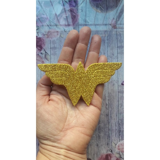 Logo da Mulher Maravilha na Black Friday 2025 | BuscaProdutos