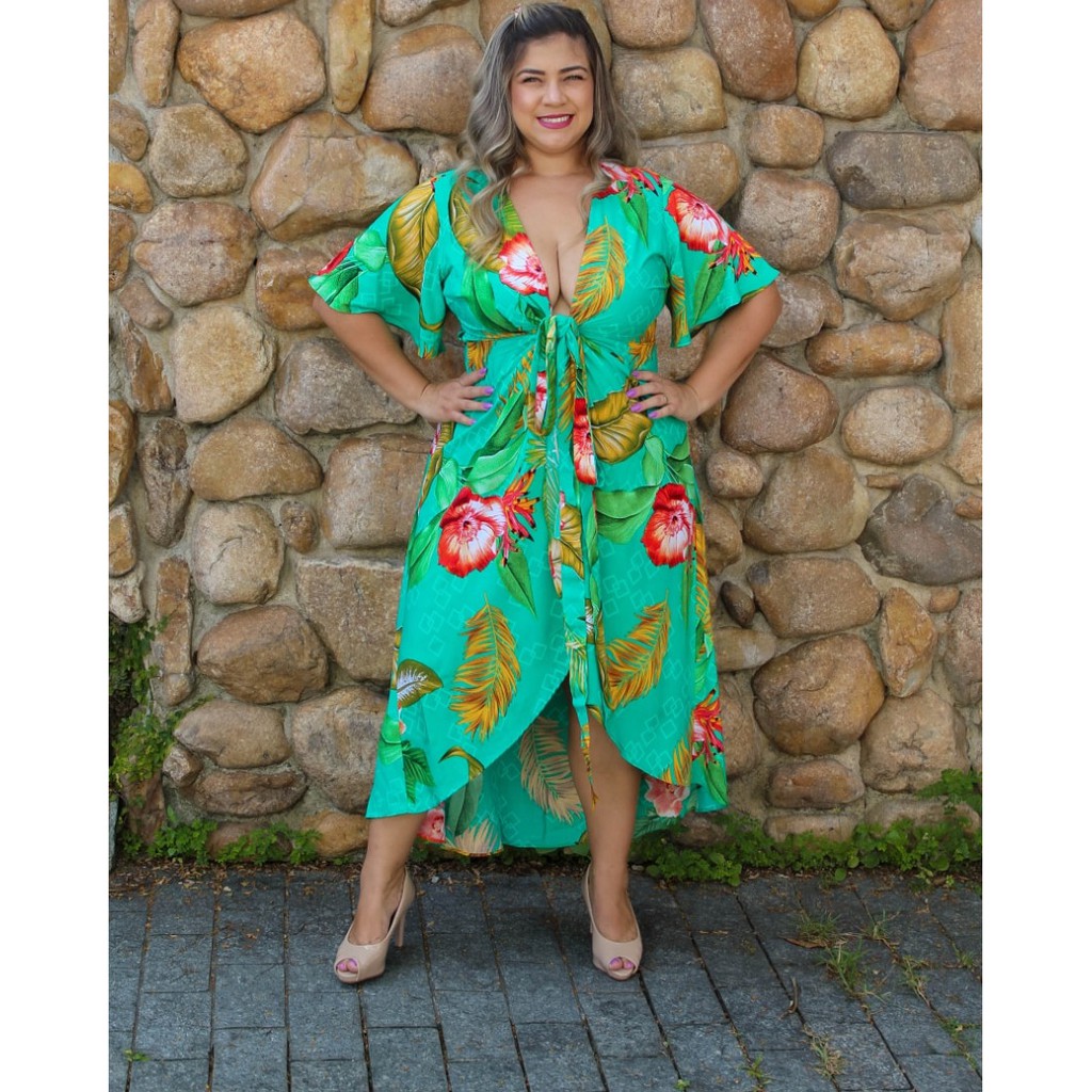 Vestido curto na frente sales e longo atrás plus size