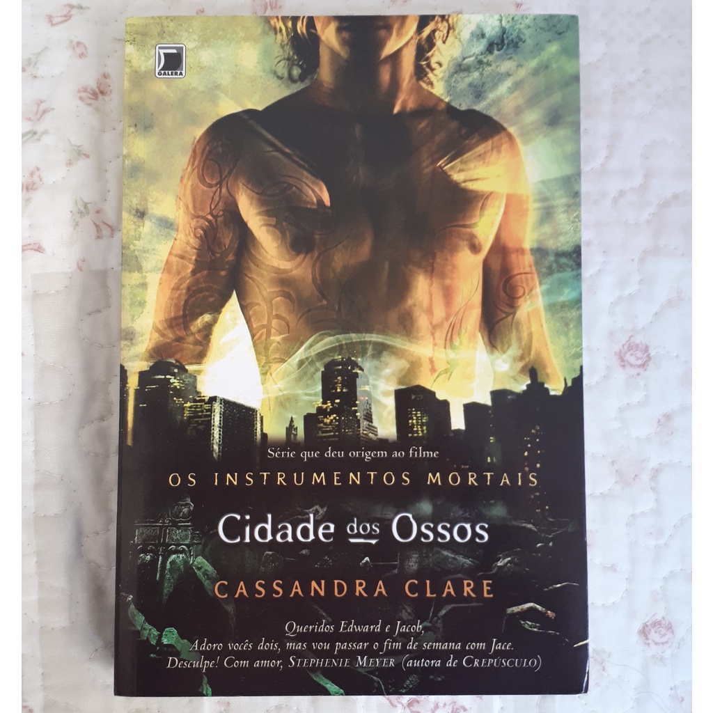 Livro Cidade dos Ossos (Saga Os Instrumentos Mortais - volume 1 ...