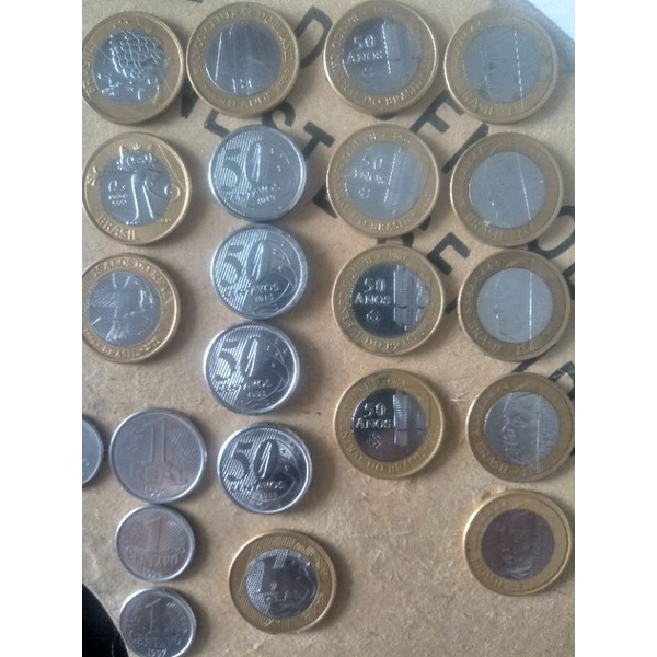 moedas antigas e novas raras