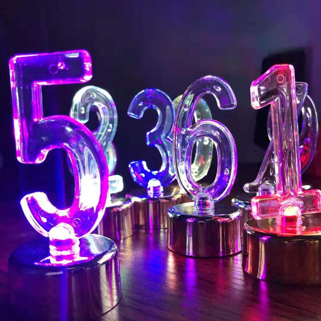 Vela Eletrônica 3d Número 0-9 Com Claro Led Para Decoração De Festas De Aniversário / Bolo em Oferta na Shopee