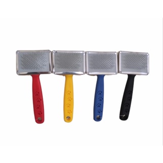 Rasqueadeira Profissional com Cabo Plástico Patinhas Cerdas de aço Pet em Oferta na Shopee