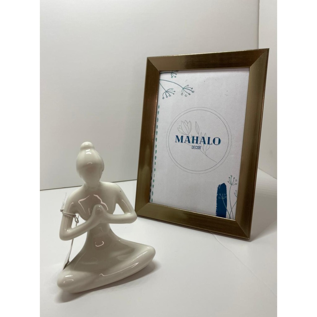 ESCULTURA EM PORCELANA YOGA 11 CM