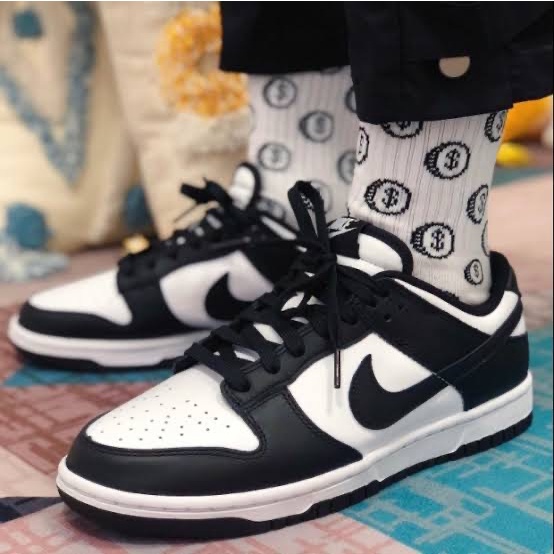 nike dunk low pro black white