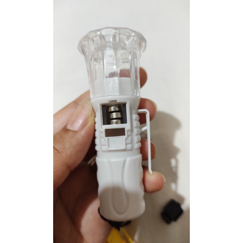Mini Lanterna Led Tática Portátil Para Uso ao Ar Livre Trilha Camping Lazer( Inclusa)