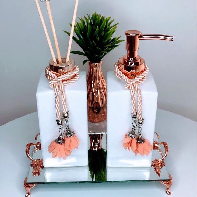Kit Lavabo ROSÉ GOLD Banheiro Casa e Decoração Aromatizador e Porta Sabonete/Vaso/Pingente/ Veretas e Bandeja