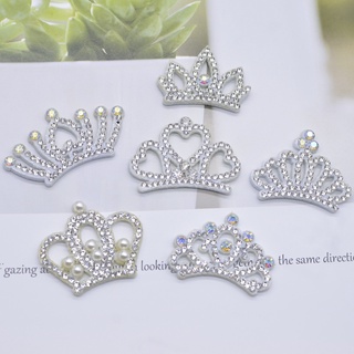 15 Pcs Branco Acolchoado Em Forma De Múltiplas Coroa Rhinestone Applique Para Roupas DIY Artesanato Decoração Patches Headwear Acessórios De Cabelo Arco