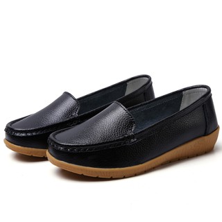 sapatinho de couro feminino