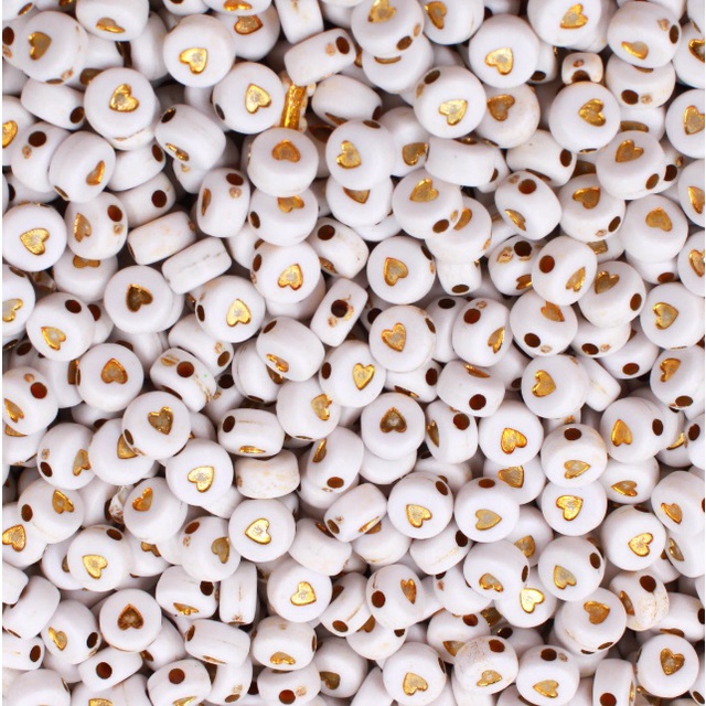 50 Un Miçanga Infantil Redondo Branco Coração Dourado 7mm Entremeio Furo Passante