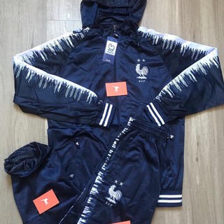 conjunto de frio real madrid