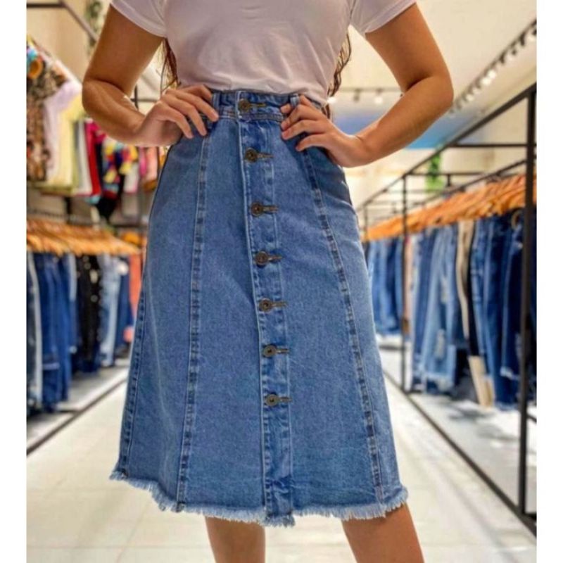 Saia Jeans Midi com botões e barra desfiada Blue mar - Moda Evangélica ♡ (Frete grátis acima de 50 com cupom shopee)