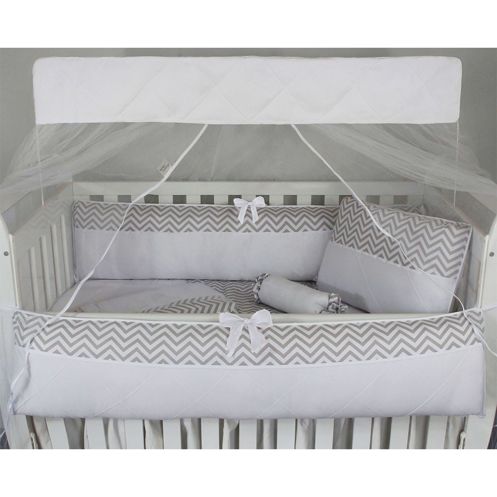 Kit Berço Protetor Chevron ZigZag Cinza Com Branco Nervura Completo 9 Peças Tecido 100% Algodão