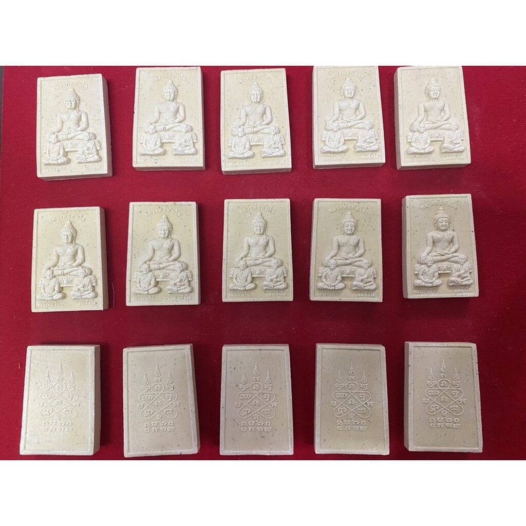 พระเครื่อง 1 ถุง 100 องค์ หลากหลายองค์พระ คุณภาพดี