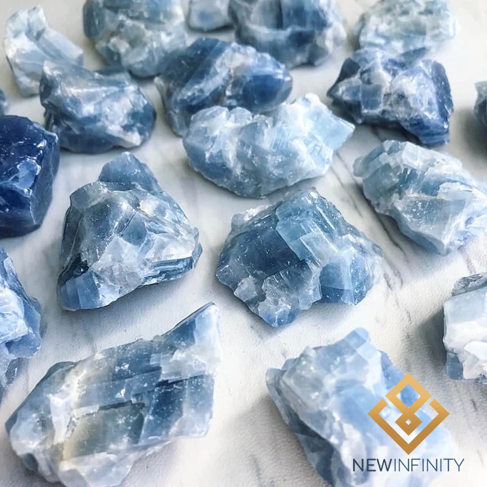 Pedra Bruta de Calcita Azul Cristal Natural 2cm Calma e paciência