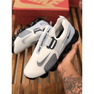 Vapormax running hot sale