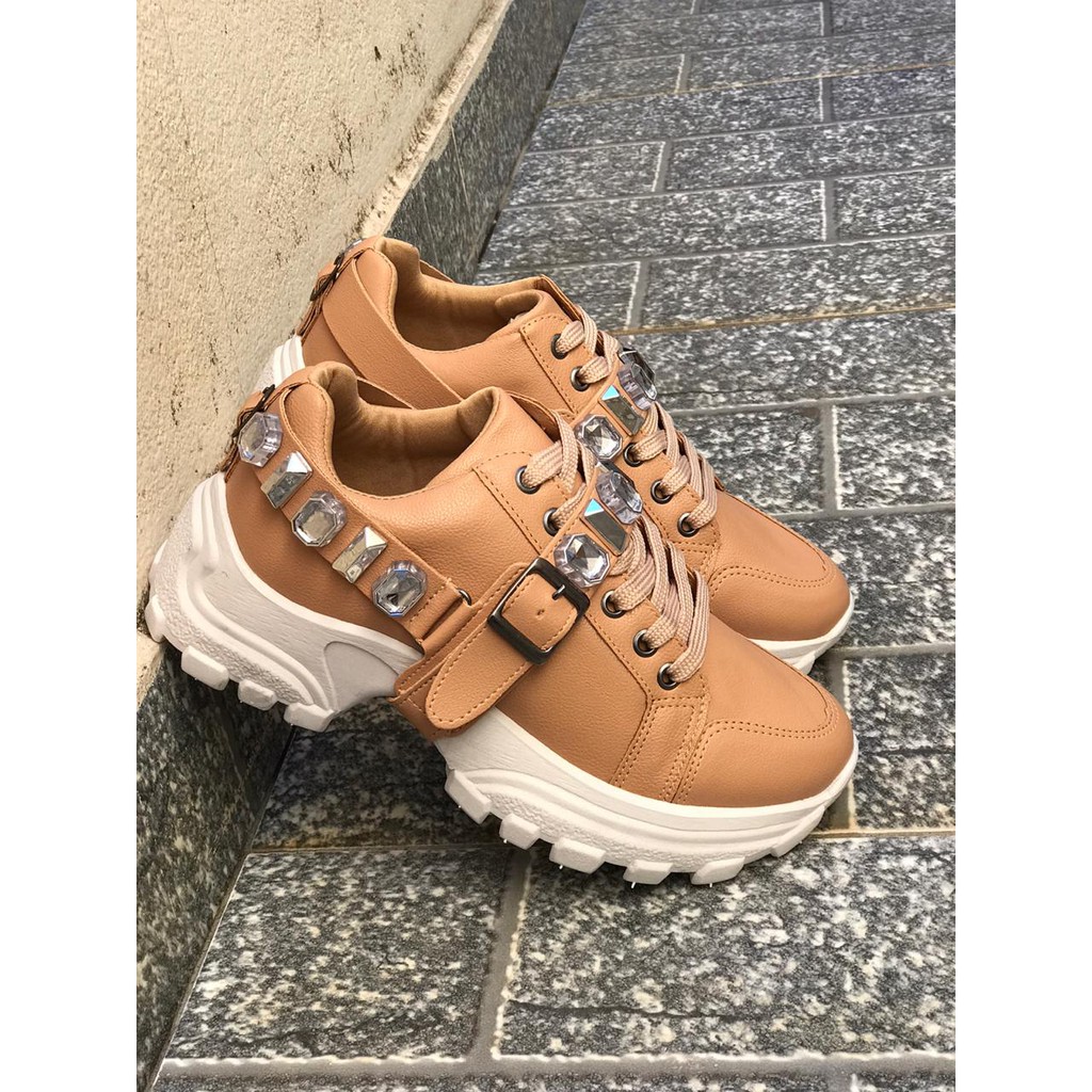 sapato estilo tenis feminino