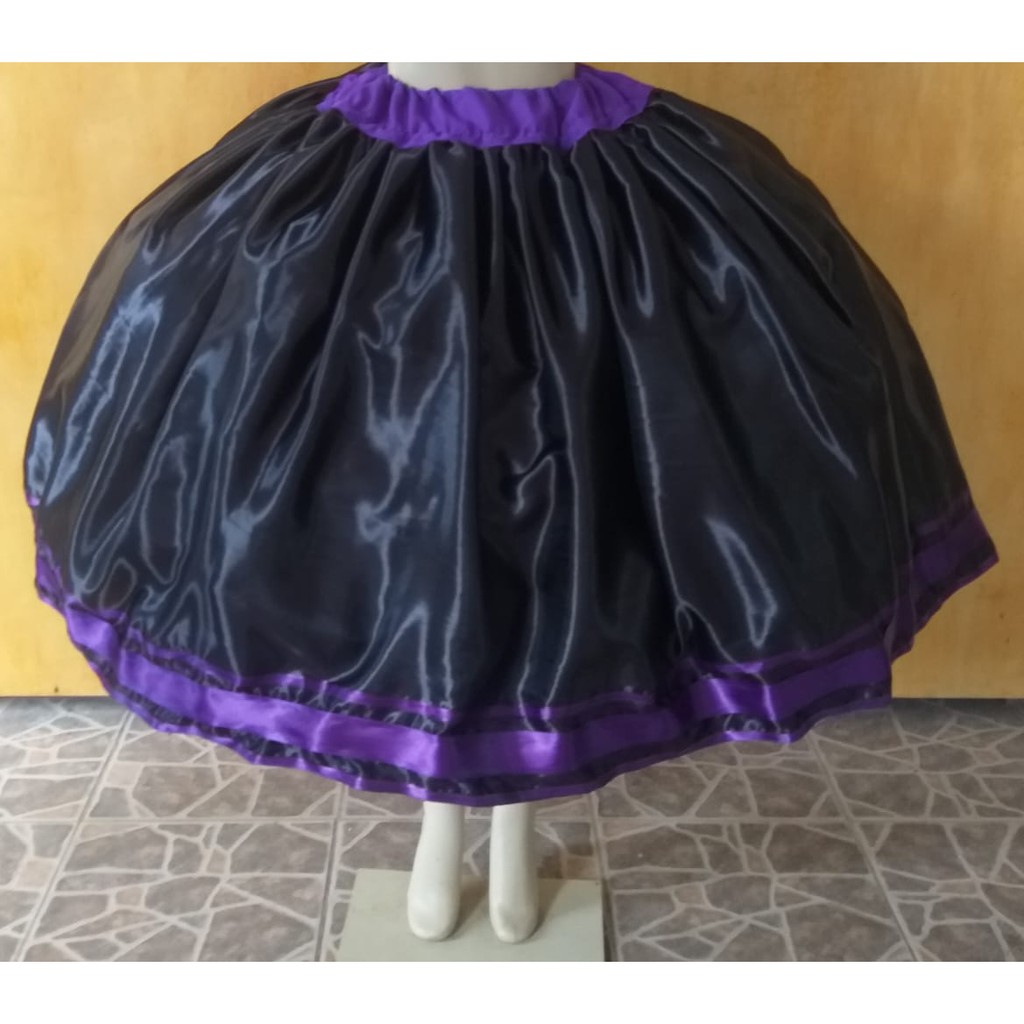 SAIA DE CETIM PRETO COM CÓS E FITAS DE CETIM ROXO - UMBANDA E CANDOMBLÉ