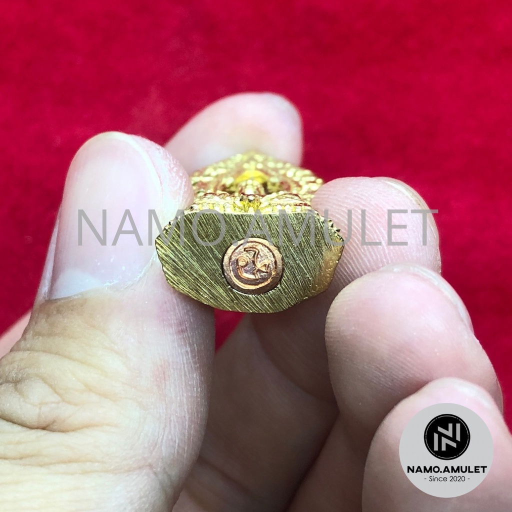 รูปสินค้า พระเครื่อง วัดบวรนิเวศ ปี 2547 กล่องแดง
