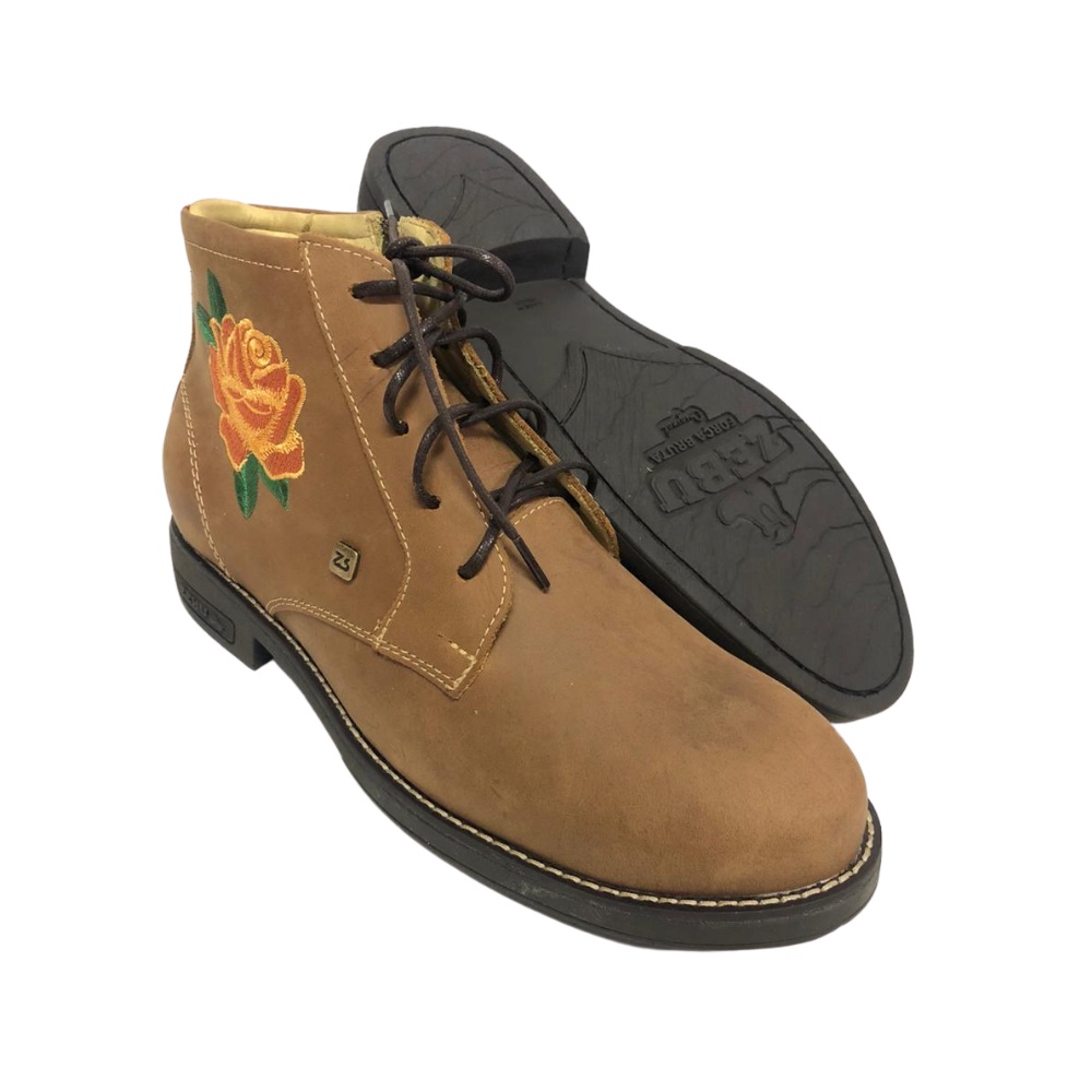 Coturno Zebu Original Country Feminino Sela Bordado Flor com Zíper Cadarço Cowgirl Confortável Antiderrapante Para Usar Com Calça Carpinteira - REF: 63090MS06