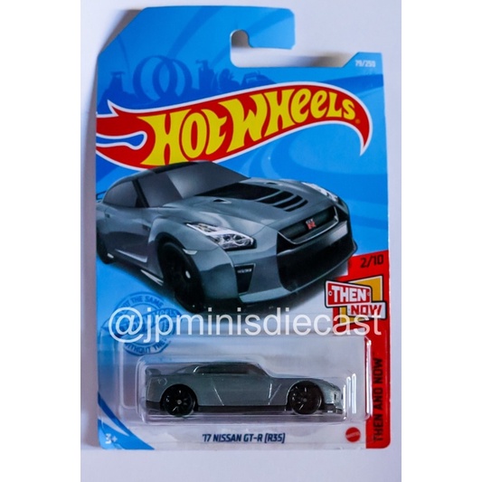 Hot Wheels 17 NISSAN GTR R35 - diecast carros em miniatura