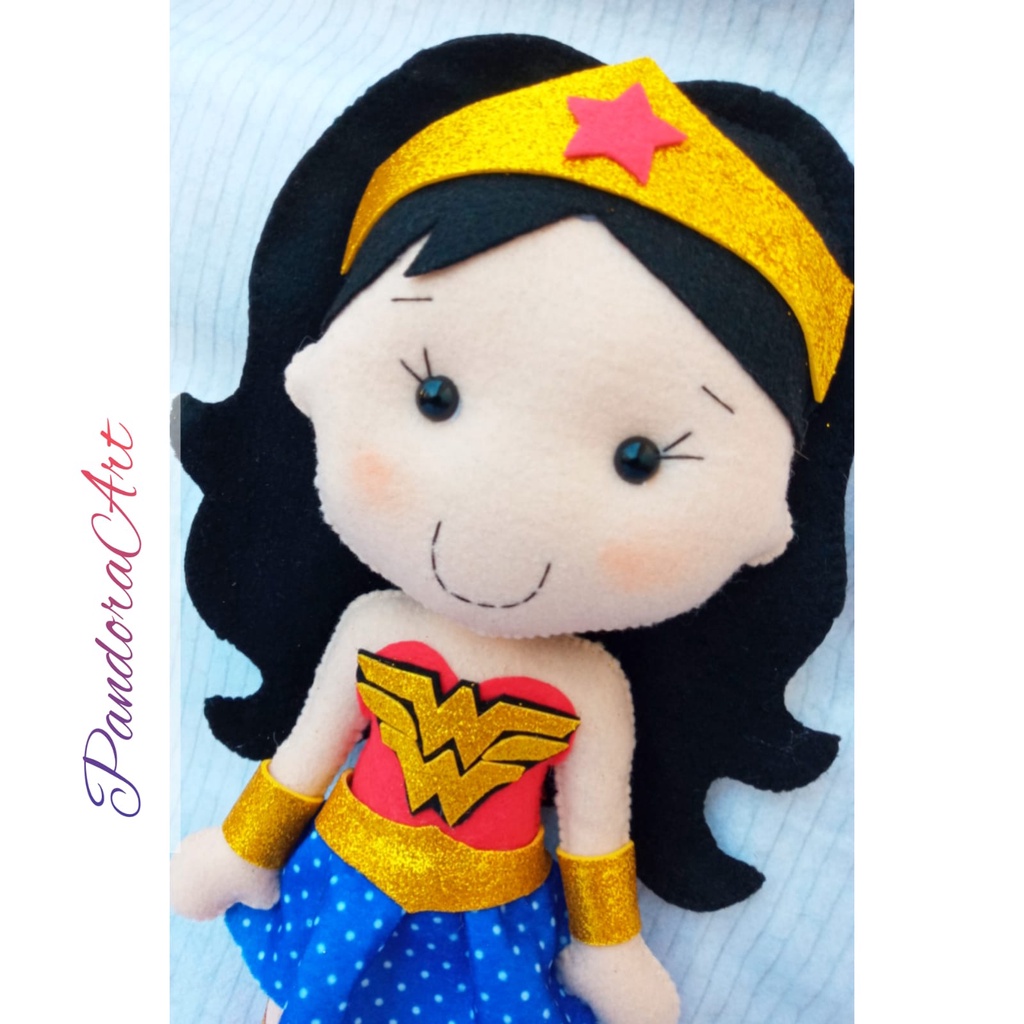 Boneca de feltro Mulher maravilha