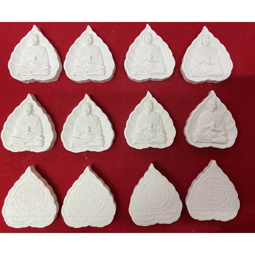 รูปสินค้า พระเครื่อง 1 ถุง 100 องค์ หลากหลายองค์พระ คุณภาพดี