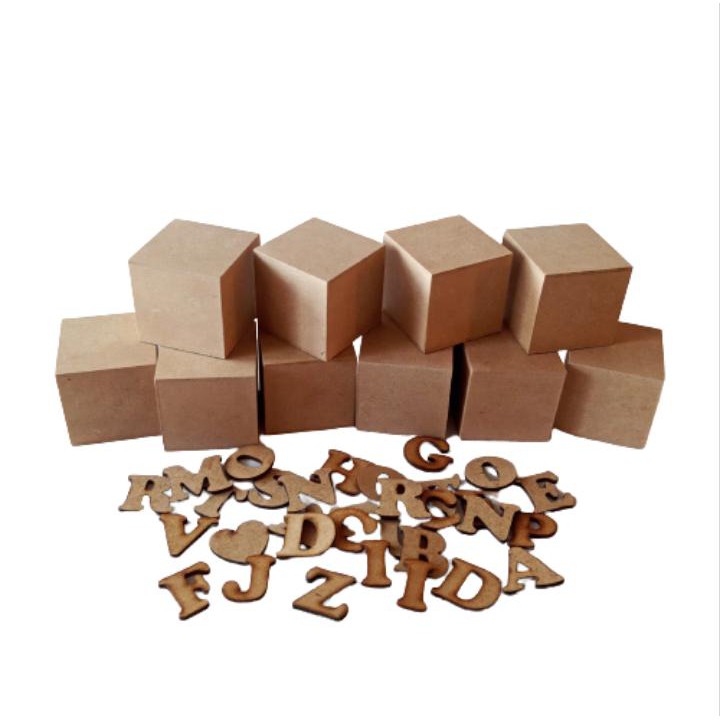 * Kit cubos mdf cru 6 cm + letras mdf cru 3 cm de altura (4 a 12 unidades)